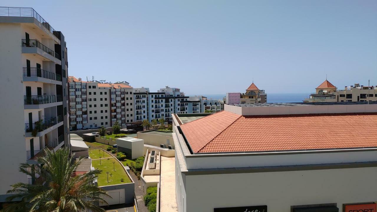 Forum Madeira Ajuda Apartment Funchal  Exterior photo